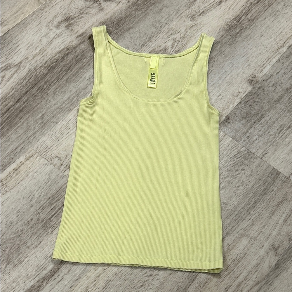 SKIMS Soft Ribbed Lounge Tank | Special Edition & Rare Lemonade Color | Sz Small